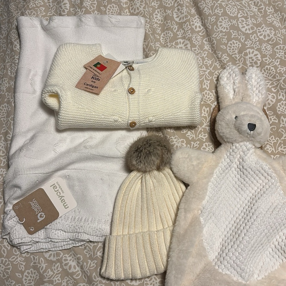 MAYORAL baby blanket +Cream Baby Cardigan & Cozy Set - Neutral Ivory Knit
